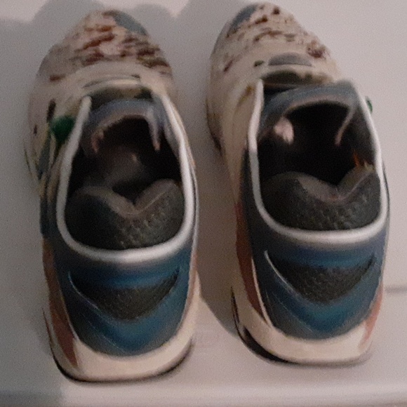 Reebok Pump Court size 7 - Picture 3 of 6